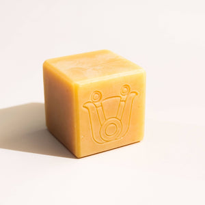 Paca Botánica Marigold | Brightening Turmeric + Calendula Soap